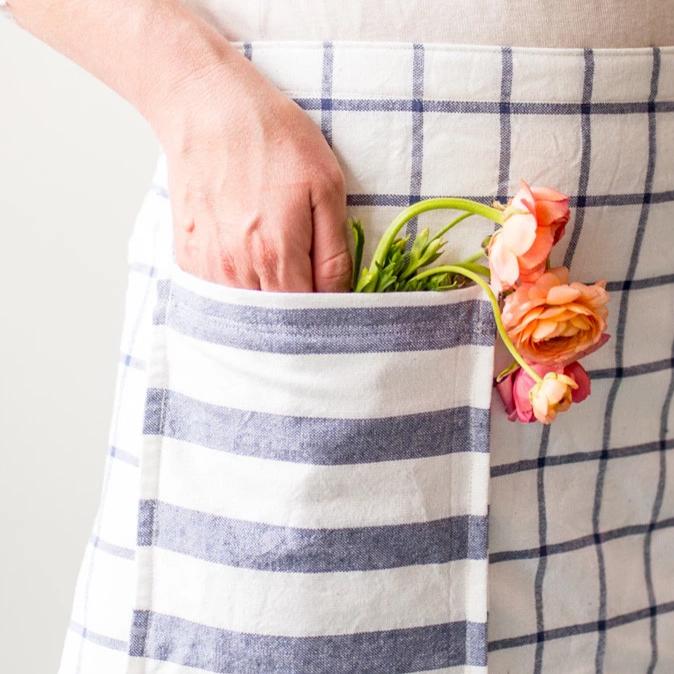 Dishtowel Utility Apron Pattern - Image 4