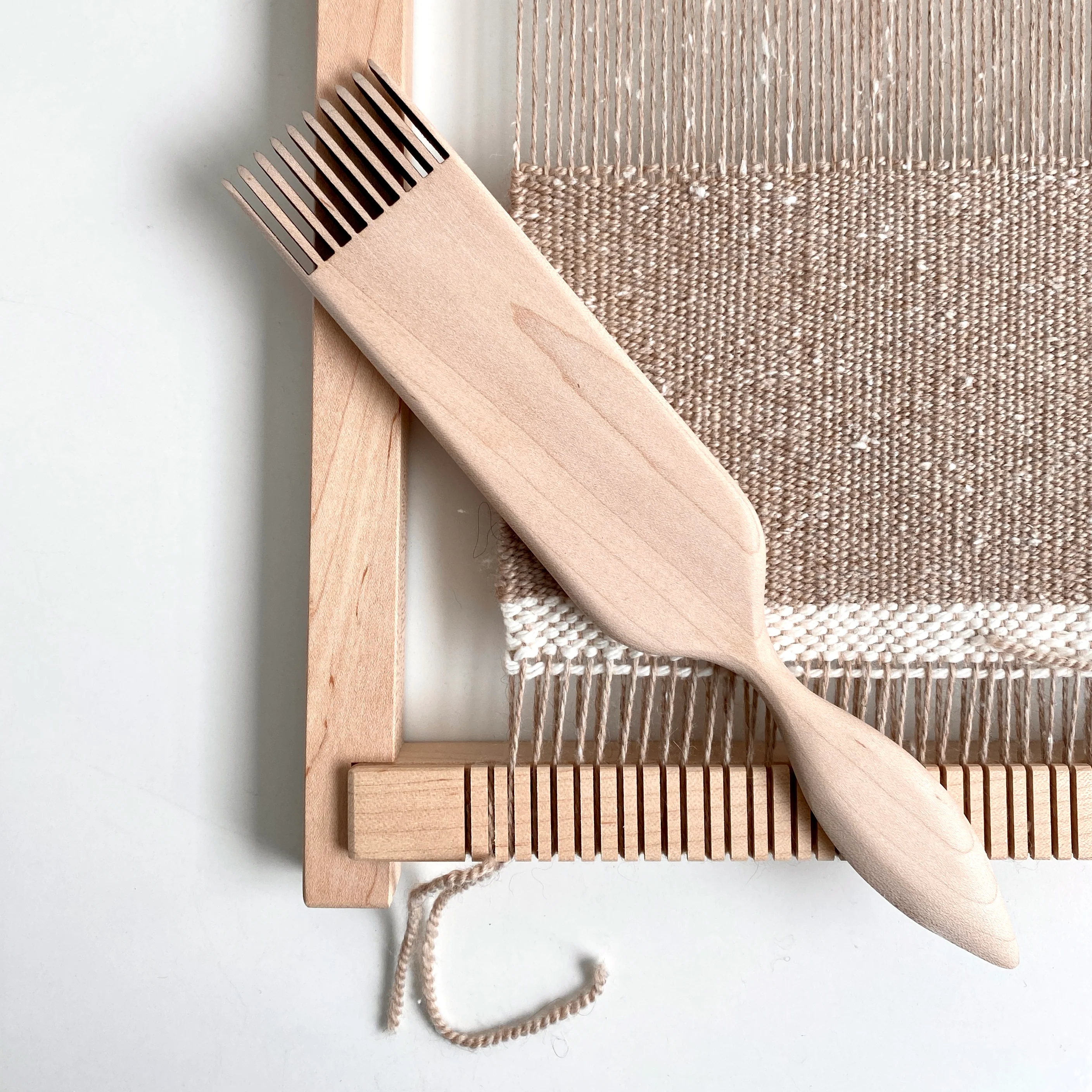 Flax & Twine 4" Comb / Beater in Walnut or Maple - Image 3