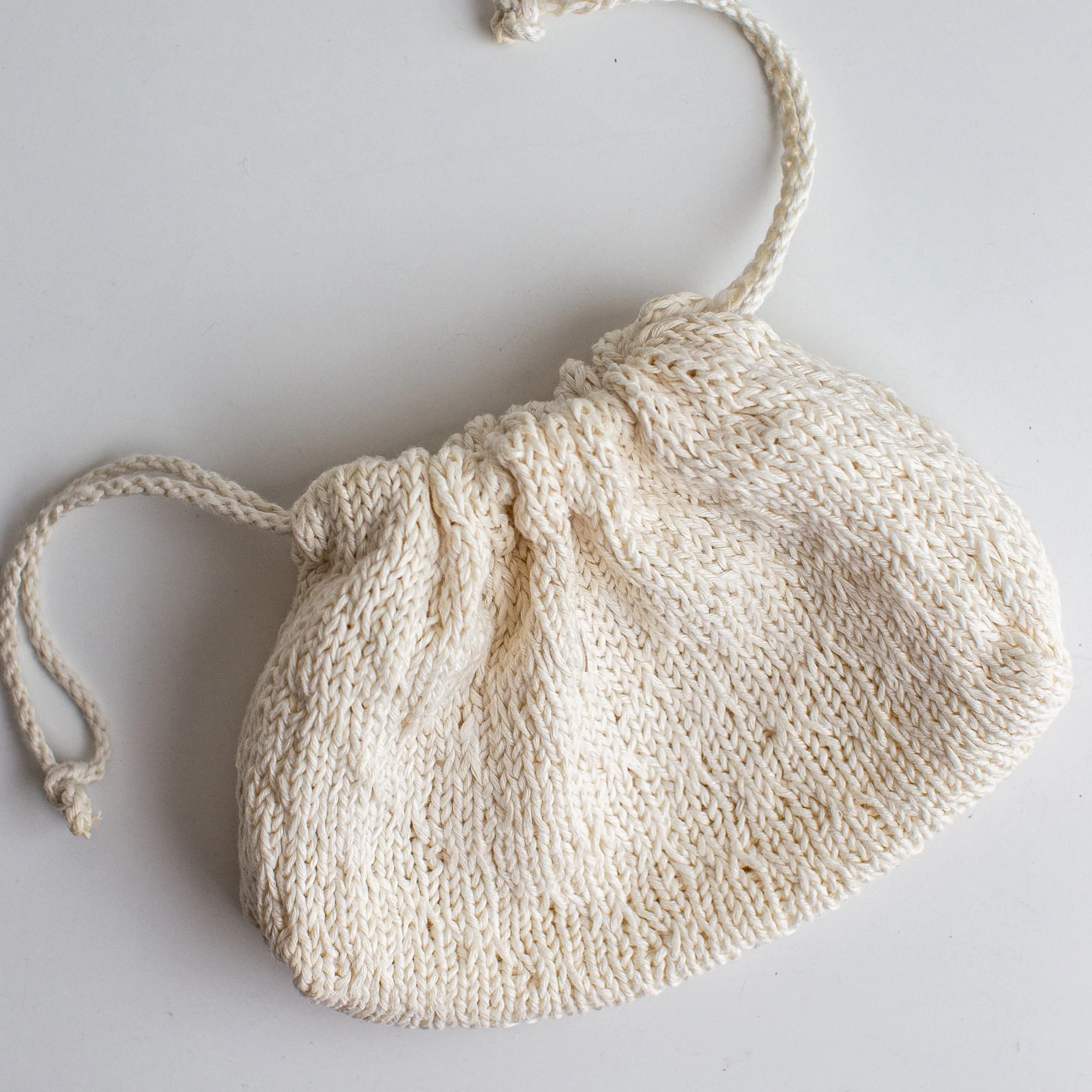 Trellis Stitch Drawstring Bag Set Kit - Image 4