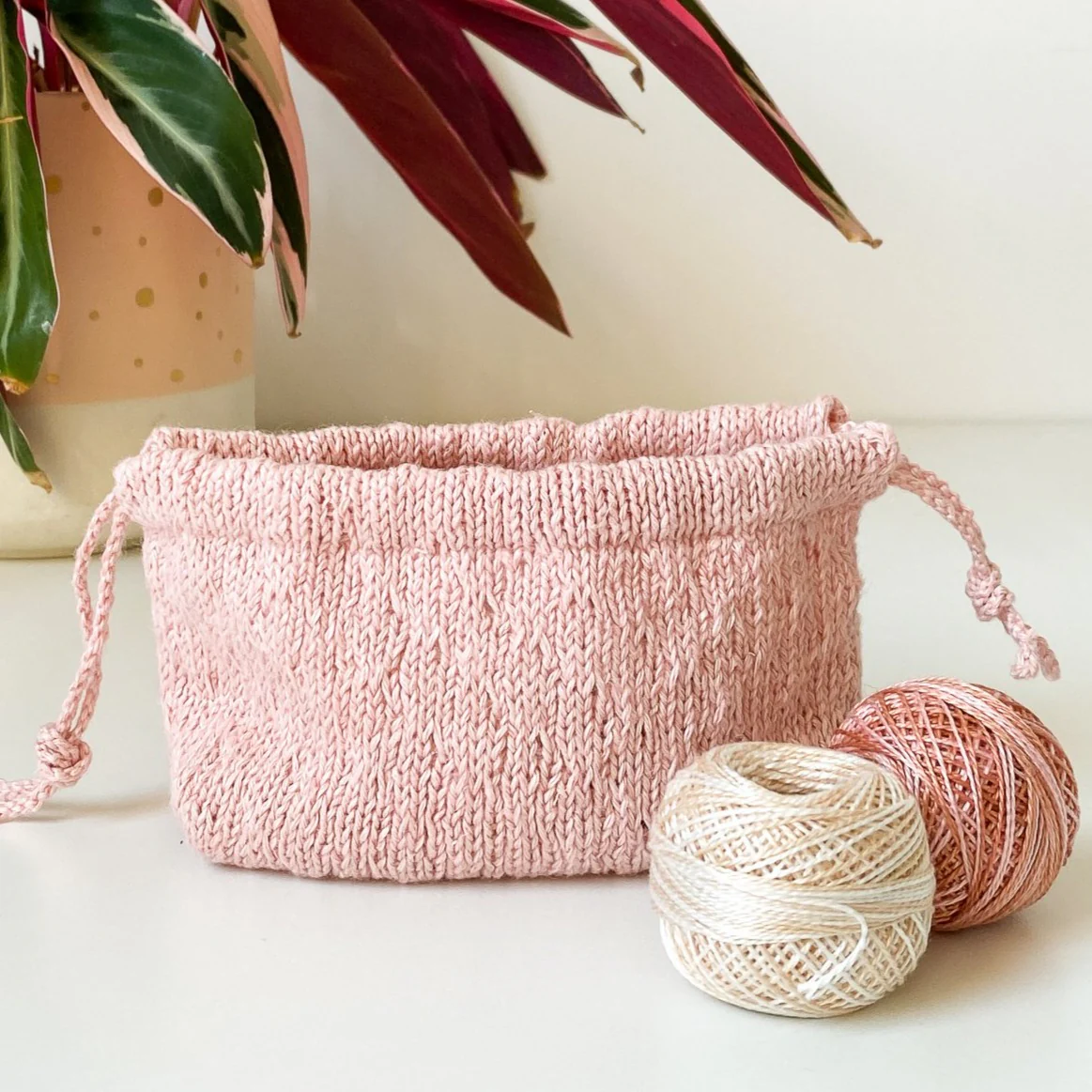 Trellis Stitch Drawstring Bag Set Kit - Image 6